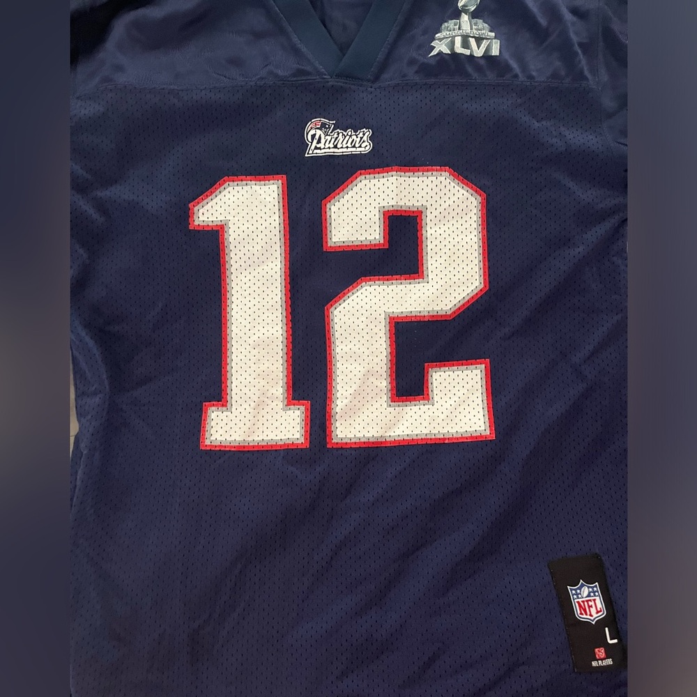 Women’s Tom Brady shirt - Picture 3 of 6